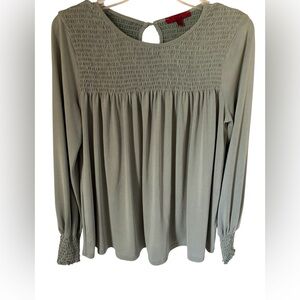 Women's Red by BKE Smocked Yoke Long-Sleeve Top - Sage Size Small